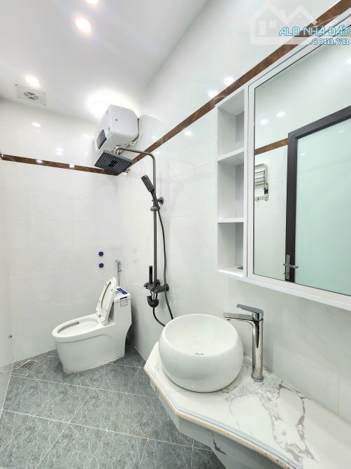 🍂🍂🍂Dãy nhà 4 tầng xây mới nội thất đẹp phố Lạch Tray gần sân vận động - 4