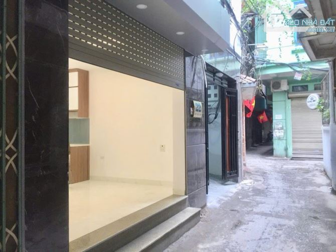 chính chủ cần bán chung cư nhạc viện hà nội,t6,50m2,2,15 tỉ,lô góc view trung thành phố. - 6