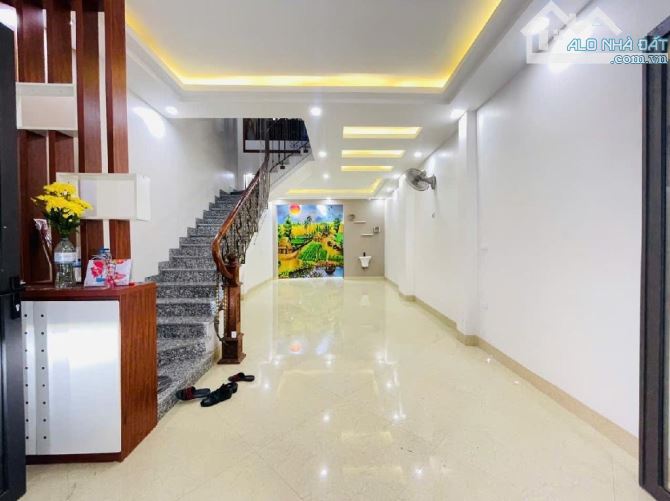 NHÀ ĐẸP BỒ ĐỀ: 50m x 5TẦNG, GARA Ô TÔ, VIEW HỒ, GẦN TRƯỜNG, GẦN CHỢ, FULL NỘI THẤT XỊN. NỞ - 8