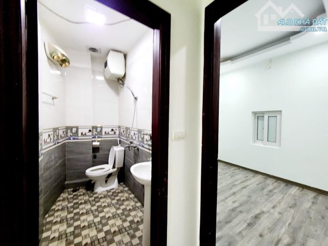 Hàng ngon cận tết ! Siêu phẩm Đội Cấn 42m2, gần ô tô tránh, ngõ to rộng, đẹp, 2 thoáng - 8