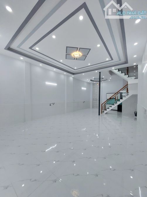 Nhà Chiến Lược Mới Hoàn Thiện, 97m², Ngang 6,5m Siêu Hiếm, Nhỉnh 4 Tỷ