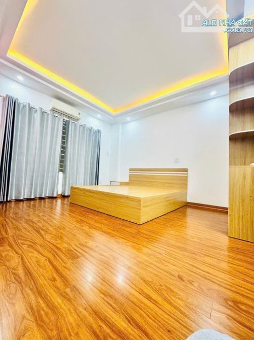 NHÀ ĐẸP ĐÓN TẾT - 30M Ô TÔ - 80M RA PHỐ. KHU RẤT HIẾM NHÀ BÁN. TẶNG FULL NỘI THẤT