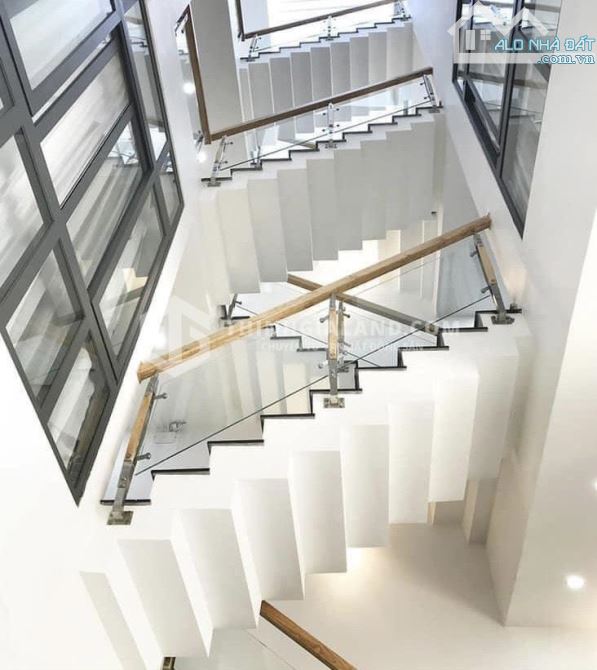 CẦN CHUYỂN NHƯỢNG CĂN NHÀ 3 TẦNG ( ĐÃ HOÀN CÔNG) TẠI TRUNG TÂM VŨNG TÀU_ GẦN BIỂN BÃI SAU - 1