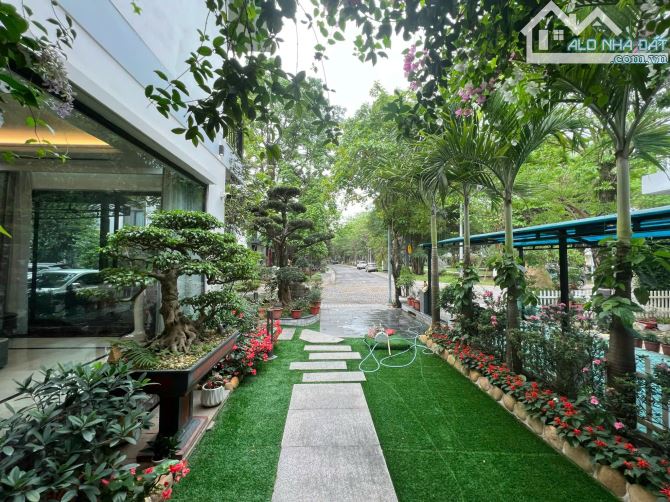 Chủ cần bán gấp biệt thự Ecopark Mimosa DT:270M2 3,5T full nội thất thang máy 39 ,5Tỷ - 1