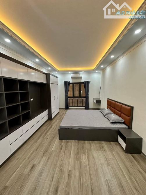 BÁN NHÀ PHỐ LÊ QUÝ ĐÔN, 42M2 Ô TÔ ĐỖ CỬA - 1