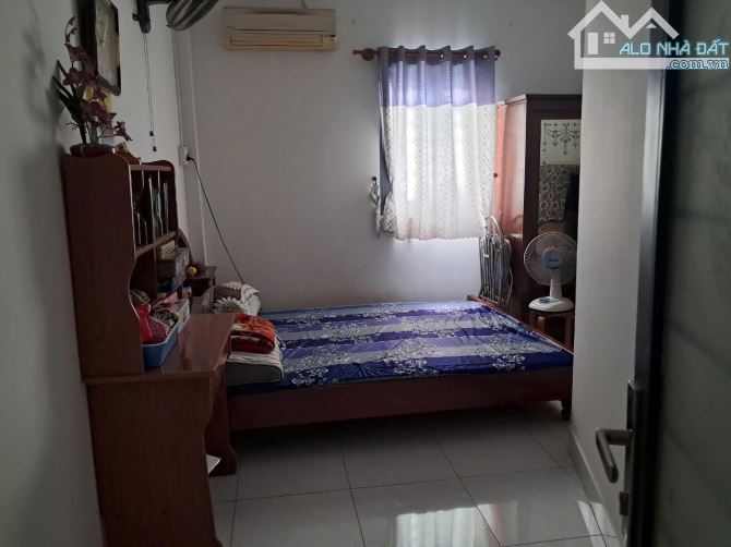 Cần bán gấp nhà đường 494 phường Tăng Nhơn Phú A Q9,45m2,…2 tầng lầu  giá chỉ 2,8 tỷ . - 1