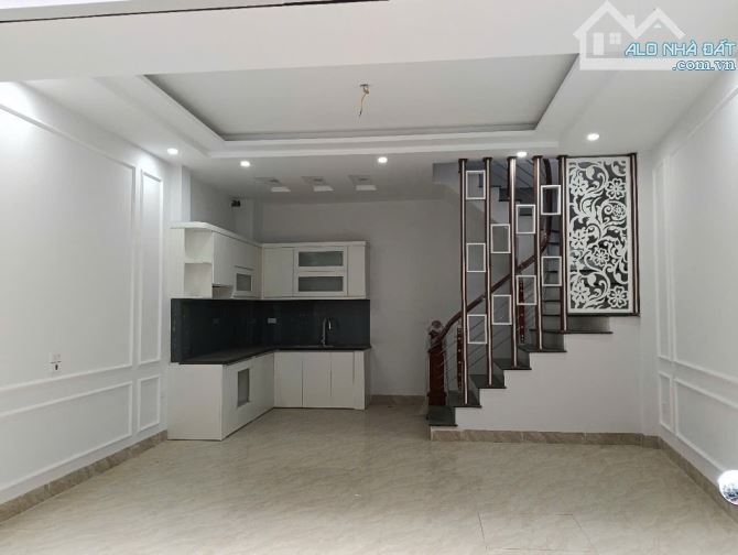 Nhà Kim Chung sau Hinode Royal lô góc mới ô tô đỗ cửa 34m2 giá chỉ 4.35 tỷ nhanh tay còn - 1