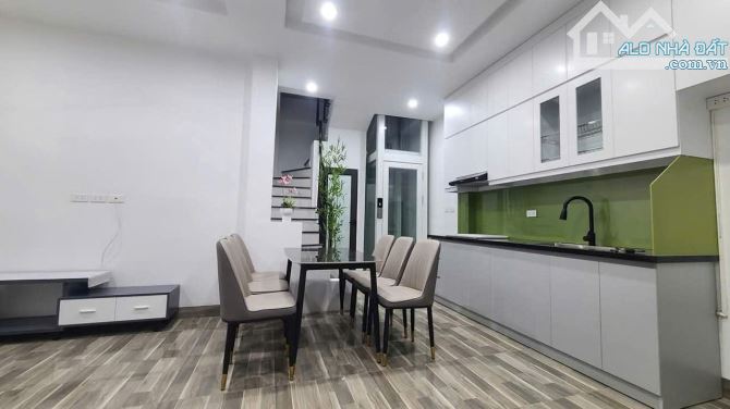 PHÂN LÔ PHỐ LÊ THANH NGHỊ, 35M2, 5 TẦNG, GIÁ 9.2 TỶ, THANG MÁY, NGÕ THÔNG - 2