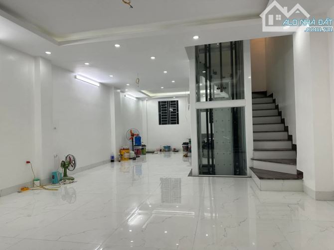 Hoàng Quốc Việt khu phân lô 60m2 x 6T, thang máy, Gara, giá Chào 21,5 tỷ - 3