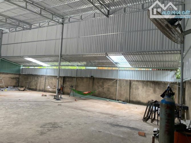 Kho 300m giá 16 triệu/tháng đường Cầu Xây phường Tân Phú Quận 9 - 3