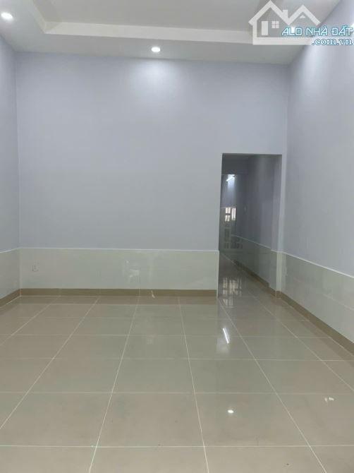 Trung tâm Quận 10, 50 M2 2 Tầng, 4PN, 3WC Ngang đẹp 4,1M dài 12,5M Giá chỉ 5,5 Tỷ, dòng ti - 3