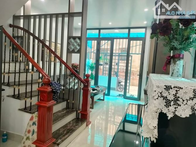 Bán nhà đẹp ngõ 34 Dịch Vọng Hậu, Cầu Giấy, 52m2, ô tô 10m, ngõ thông, lô góc, giá 10.8 tỷ - 3