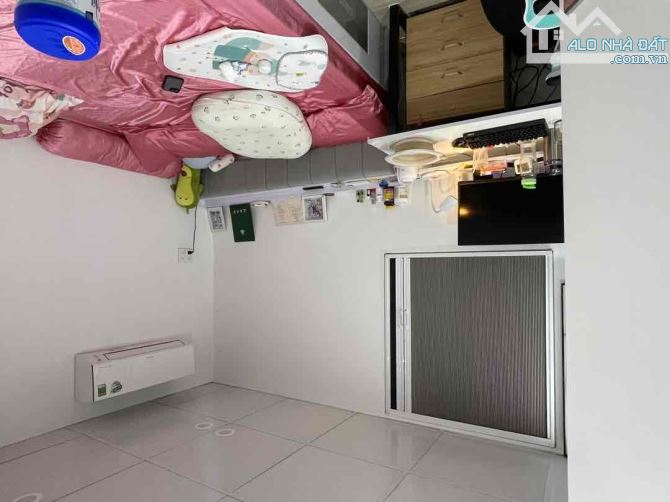 Bán nhà mặt tiền Núi thành dt 101 m2 ngang 4.9 m dài 24.5 m dòng tiền hơn 10 tr/ giá 15.5 - 4