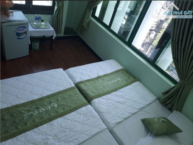 Cần bán căn homestay 2 mặt tiền Diện tích 294m2. 5 tầng, 21 phòng. Thu nhập thực tế trên 1 - 5