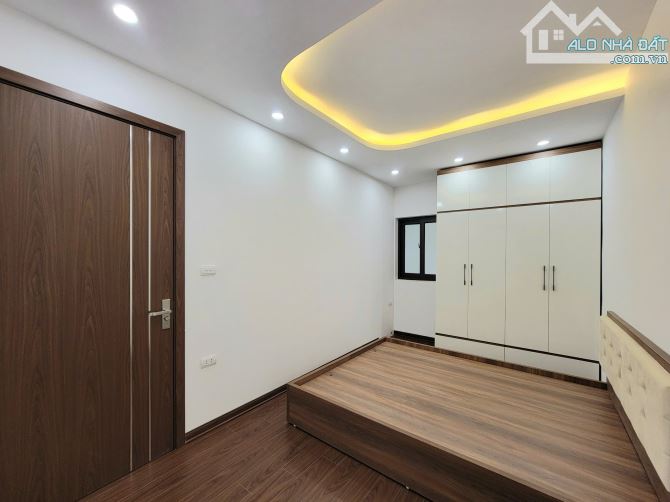 Chính chủ bán nhà TT Thanh Xuân 70m2-2pn- full nội thất-3.2 tỷ - 8