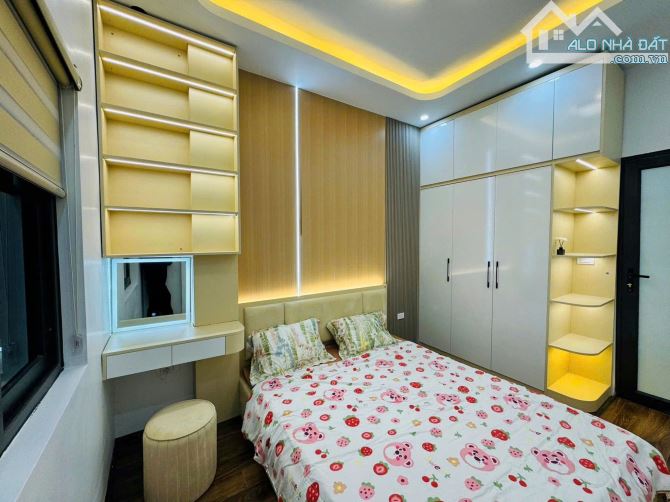 Hàng hiếm Nguyên Hồng 43m2, gần phố, full NT cao cấp, 2 mặt thoáng, view đài truyển hình - 8