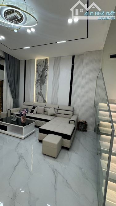 Bán Nhà Phố Hàm Nghi- Nguyễn Đồng Chi Nhà Mới, Lô góc, Ô tô 40m 6t TM 10.x tỉ