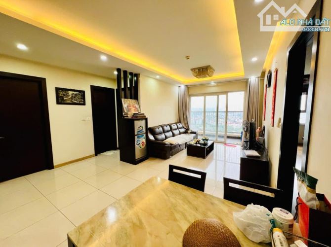 Căn hộ  Tháp B Chung cư Golden Palace 117M 3PN 2WC:  8 tỷ full Nội Thất xịn vào ở luôn