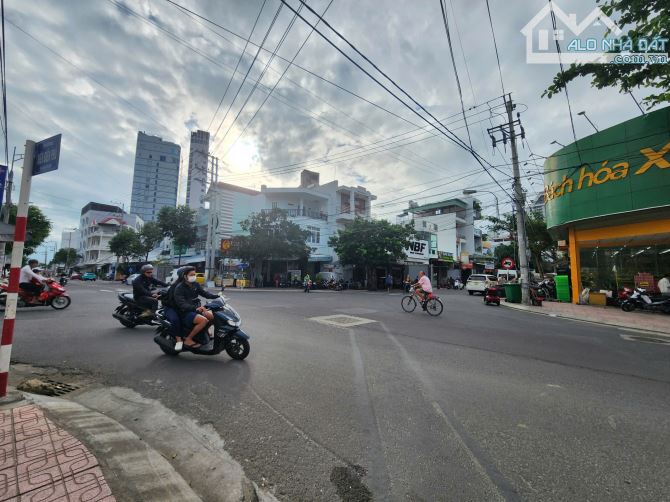 Bán nhà gần biển đường Dương Hiến Quyền Nha Trang