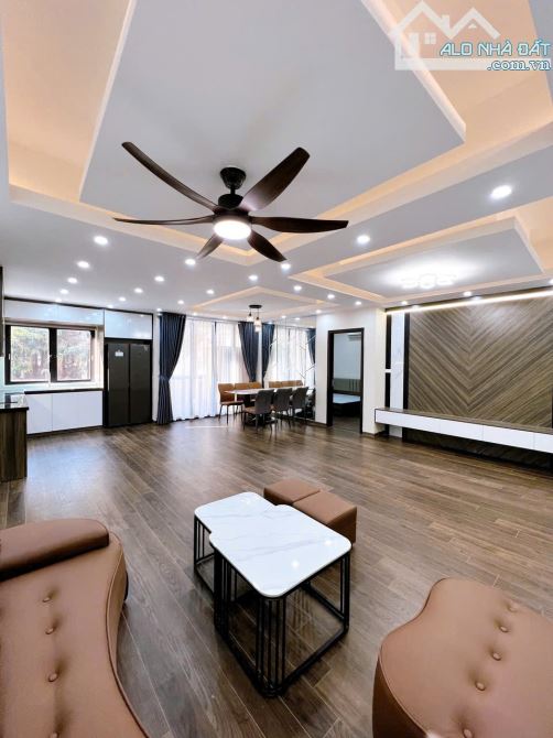 Bán căn hộ C6 KĐT Mỹ Đình 1 107m2 3PN 2VS 5,2 tỷ Full nội thất