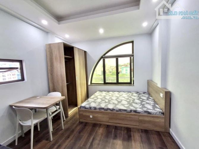 ? THÁI HÀ KHU VIP Ô TÔ TRÁNH, DÒNG TIỀN KHỦNG 3.6 TỶ/NĂM 140m2 x 10T, MẶT TIỀN 8.3m, 52 TỶ