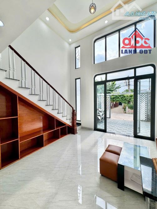 Nhà Gần Chợ Phường Hóa An Biên Hòa 90m2 2 tỷ 650 Full THổ Đường 2 Ô tô né nhau