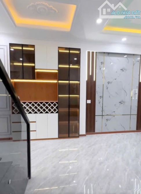 chủ gởi nhà 1 trệt 2 lầu mới xây P. Bữu Hòa TP Biên Hòa