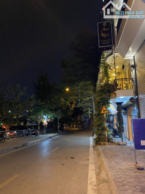 Nhà đẹp lung linh Hà Kế Tấn - 49m, cách phố 15m -  oto đỗ cửa, chỉ hơn 10 tỷ
