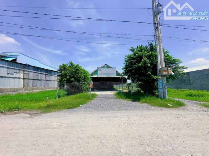 BÁN GẤP LÔ ĐẤT THỔ CƯ GIÁ CHỈ 9 TRIỆU/M2- 490M2- GIÁ QUÁ RẺ - GỌI NGAY CHO EM - 1