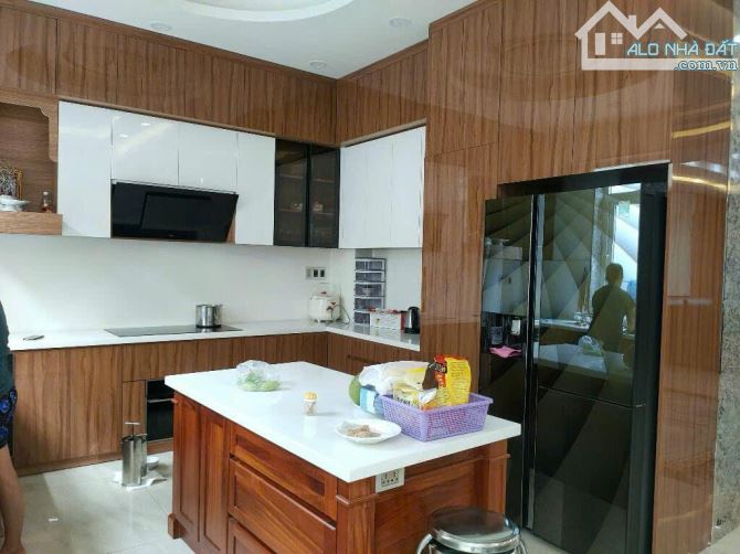 Villa xe tải đổ trước cửa Khu Villa Thủ Thiêm, Đảo Kim Cương, Thạnh Mỹ Lợi, Q2, Giá 35.8Tỷ - 1