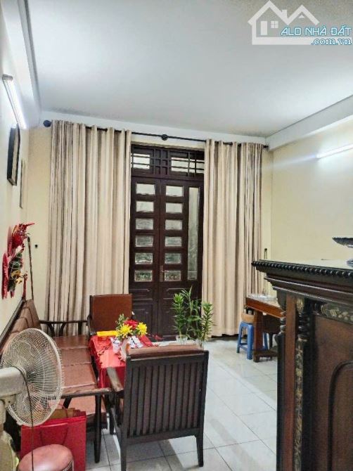 Nhà 4 tầng 5 pn MT CỘNG HÒA TÂN BÌNH đt 80 m giá 28.5 tỷ - 1