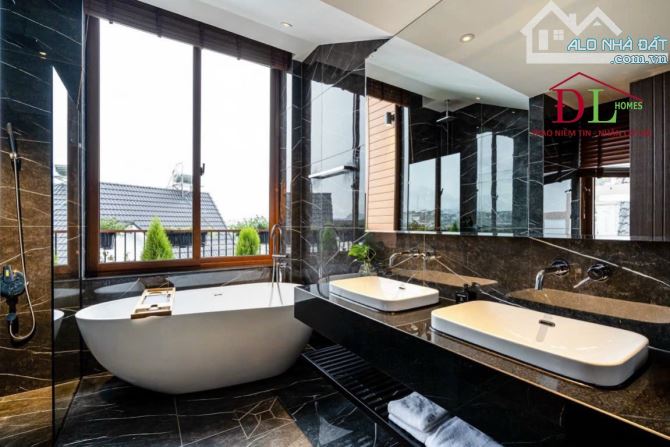 Giảm giá bán nhanh! villa đường Đống Đa, view trọn thung lũng thành phố Đà Lạt - MN3288 - 1