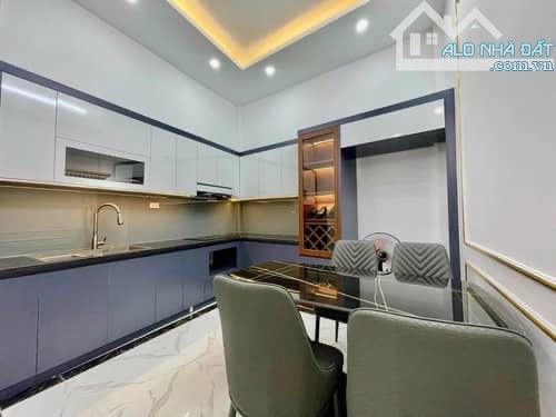 BÁN NHÀ CẦU GIẤY LÔ GÓC ( 45m2 * 4 TẦNG). GIÁ 9.7 TỶ - 1