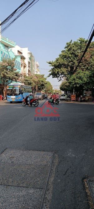 Chủ gửi bán nhà 4 lầu MT CMT8 Quang Vinh, Biên Hòa, Đồng Nai - 1