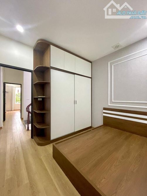 Bán Nhà Nguyên Khang - 45m2 x 5 tầng mt 4.5m - lô góc - 15m ra phố - giá nhỉ 8 tỷ - 2