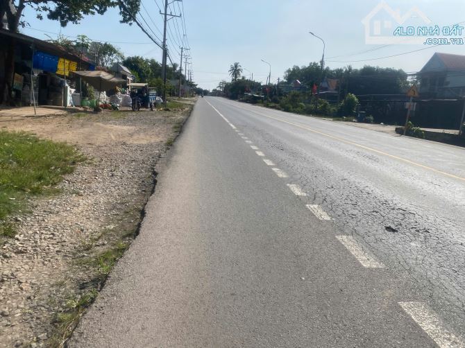 bán lô đất ở 249m2 đất có 7m mặt tiền quốc lộ 20,giá rẽ cho nhà đầu tư - 2