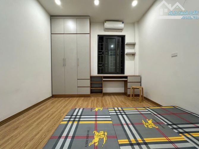 Bán Nhà Cát Linh Nhà Mới Ở Luôn, 25m2, Gần Phố, Sổ Phân Lô, Nội Thất Nhập Khẩu, 5.4 Tỷ - 2