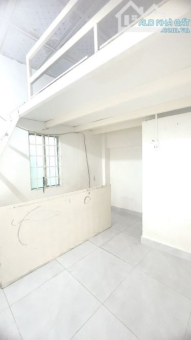 🏘🌟NHÀ NHỈNH 1 TỶ ÂU CƠ - PHÚ TRUNG - TÂN PHÚ - 3 TẦNG VUÔNG VỨC - 10M2 - 3X3.5M - KHÔNG - 2