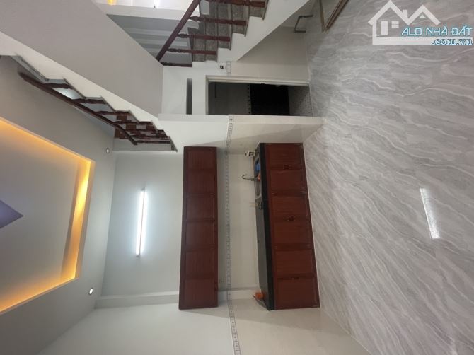 BÁN GẤP NHÀ 4 TẦNG CẠNH TÂN PHÚ 5x11M  HXT CHỈ 5,5 TỶ - 2