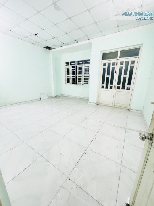 Mặt Tiền Đường Nguyễn Văn Linh 140m2 ngang 6m 2MT được xây 7 tầng. - 3