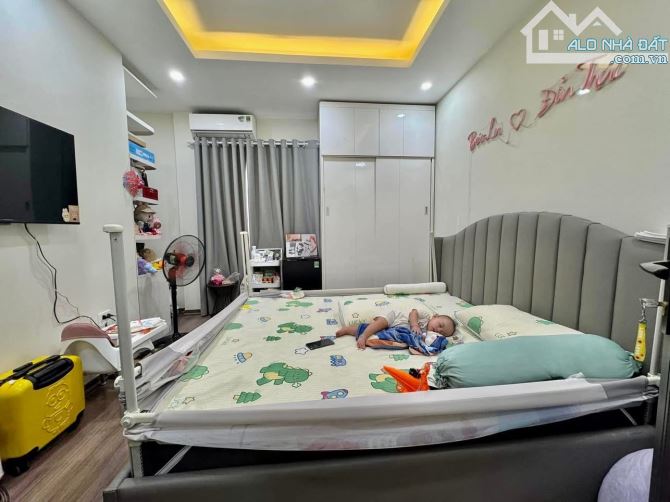 Trương Định, Hoàng Mai 37M-5T- Full Nội Thất Cực Hiếm, Ô Tô đỗ cổng chỉ 5.76 Tỷ(TL) - 4