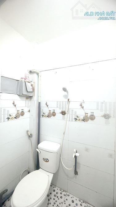 🏘🌟NHÀ NHỈNH 1 TỶ ÂU CƠ - PHÚ TRUNG - TÂN PHÚ - 3 TẦNG VUÔNG VỨC - 10M2 - 3X3.5M - KHÔNG - 4