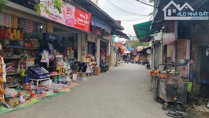 Cần bán nhà HXH Mễ TRÌ HẠ, nhà đẹp, DT35m2X4mt.Ô TÔ-NHÀ QUAN LỘC-SỔ VUÔNG.CHỉ 6 tỷ hơn - 4