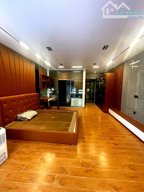 Tuyệt Phẩm Nguyễn Văn Cừ 51m2, 7 Tầng Thang Máy, 1 Nhà Ra Phố, MT 4,8m, Gara Ôtô Giá 19 Tỷ - 4