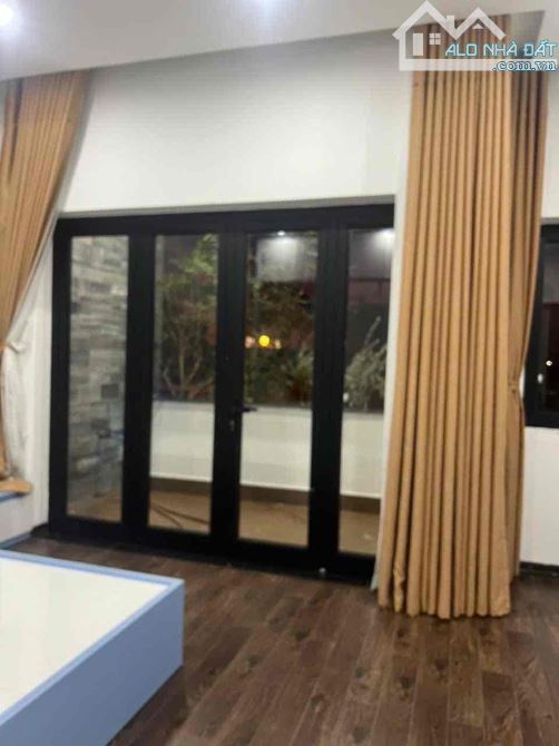 NHÀ 4 TẦNG XÂYTÂM HUYẾT - MT TRƯƠNG QUANG ĐƯỢC - 102M2 - ĐƯỜNG 10.5M - NHỈNH 9 TỶ - 5