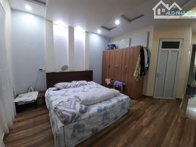 Cho thuê nhà Ngô gia tự- Văn Cao, 80m2, 3 tầng, 4 ngủ, full, 12,8 triêu - 5