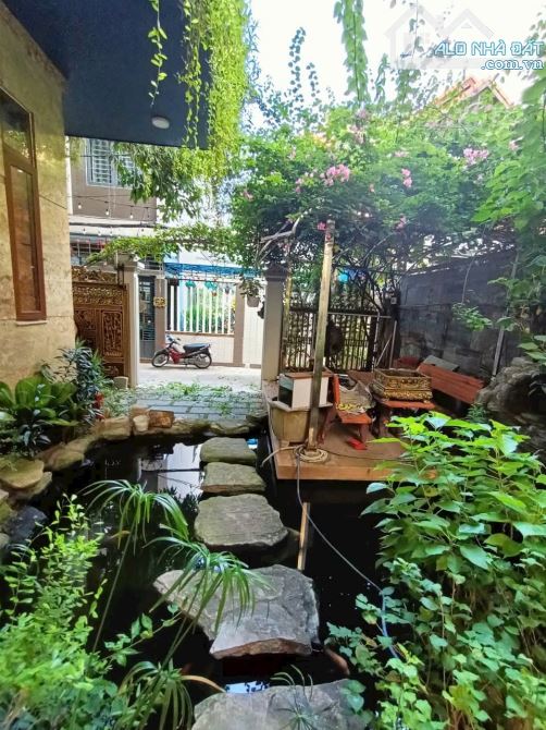 CHỦ NGỘP GIẢM 1,5 TỶ ! BIỆT THỰ sát MẶT TIỀN TRẦN CAO VÂN ĐÀ NẴNG: 10 x19,7m 3 TẦNG 8 PN - 5