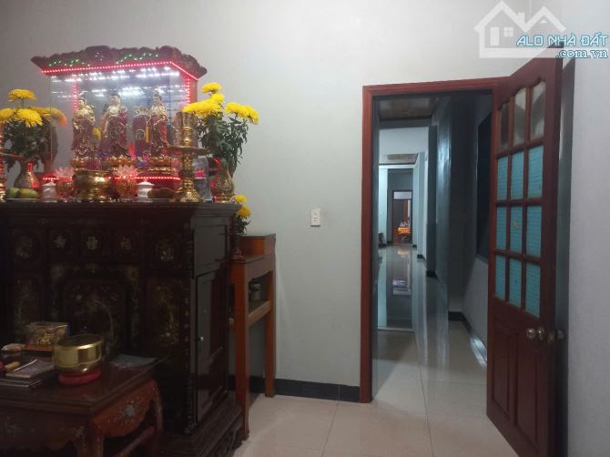 Bán Nhà 2 T Mặt Tiền Nguyễn Chánh Cực Đẹp Toàn Nội Thất Xịn Dt 200m2 Ngang 5m Chỉ 9.5 Tỷ - 5
