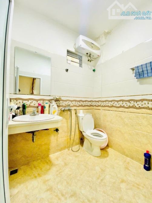 Khu vực trung tâm quận Đống Đa - cách ô tô 50 m hồ ba mẫu - thửa đất vuông đẹp mặt tiền rộ - 5