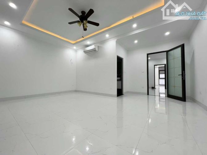 Cho thuê nhà MP Vũ Đình Tụng, 90m2x5T, thang máy, 34tr/t - 6